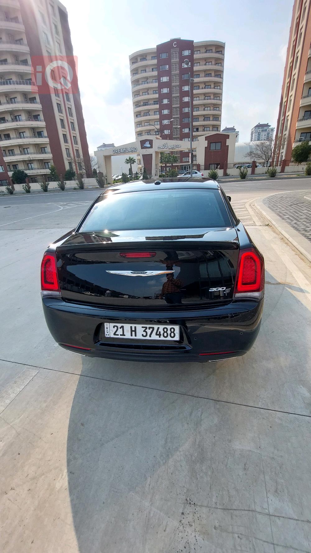 کرایسلەر 300